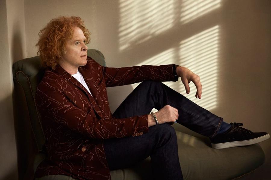 a day on the green with simply red